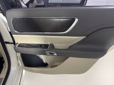 2019 Lincoln Continental Select