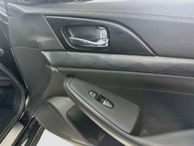 2020 Nissan Maxima Platinum