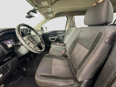 2022 Nissan Titan SV