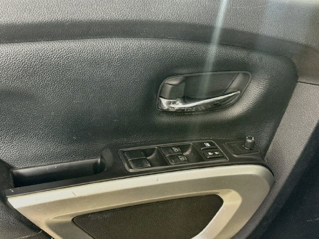 2022 Nissan Titan SV