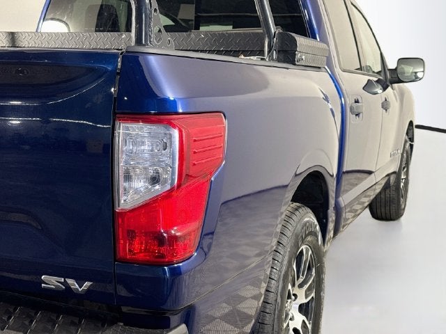 2022 Nissan Titan SV