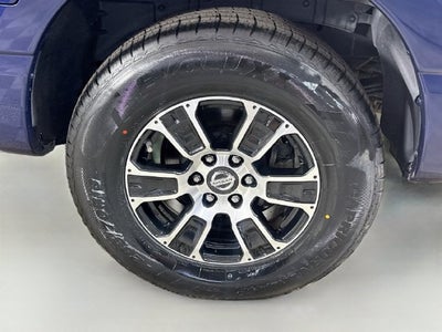 2022 Nissan Titan SV