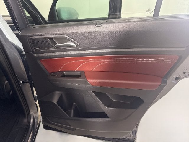 2022 Volkswagen Atlas Cross Sport 3.6L V6 SEL Premium R-Line