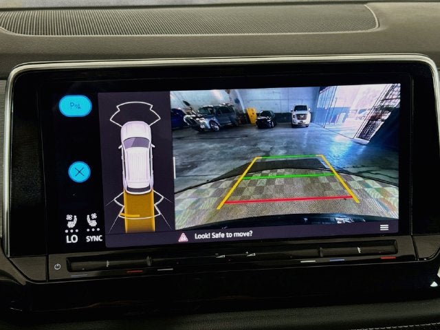 2026 Volkswagen Atlas Cross Sport SE w/Technology