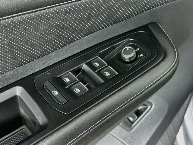 2026 Volkswagen Atlas Cross Sport SE w/Technology