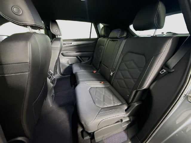 2026 Volkswagen Atlas Cross Sport SE w/Technology
