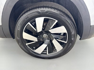2026 Volkswagen Atlas Cross Sport SE w/Technology