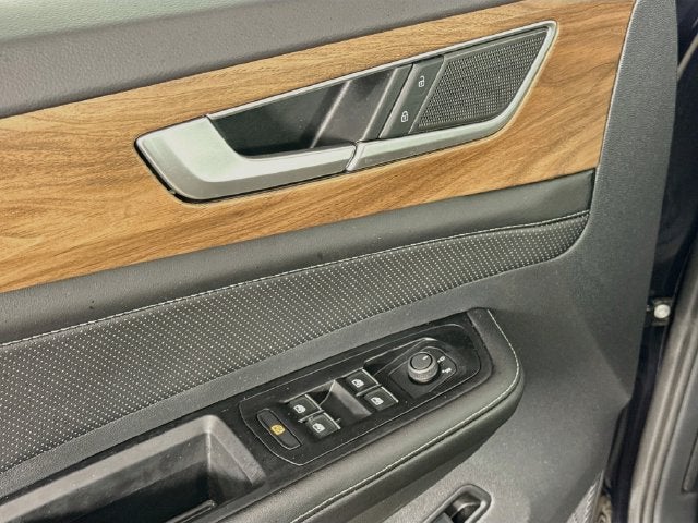 2026 Volkswagen Atlas SE w/Technology