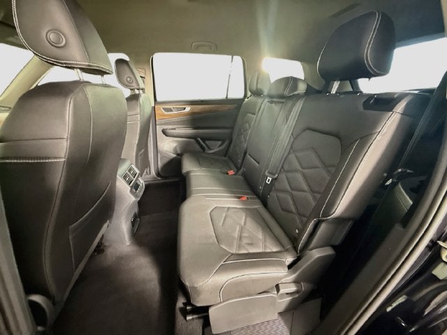 2026 Volkswagen Atlas SE w/Technology