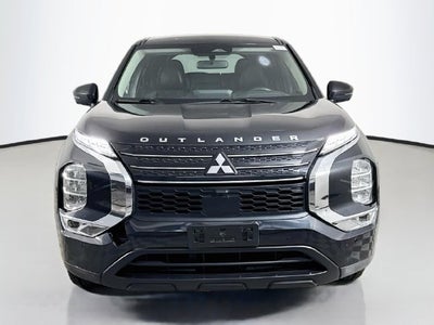 2023 Mitsubishi Outlander SE Black Edition