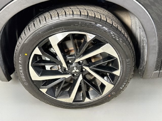 2023 Mitsubishi Outlander SE Black Edition