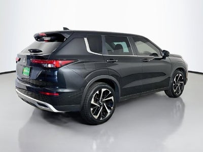2023 Mitsubishi Outlander SE Black Edition