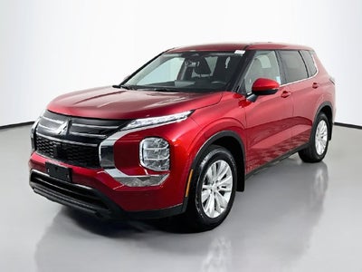 2026 Mitsubishi Outlander ES