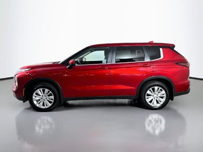 2026 Mitsubishi Outlander ES