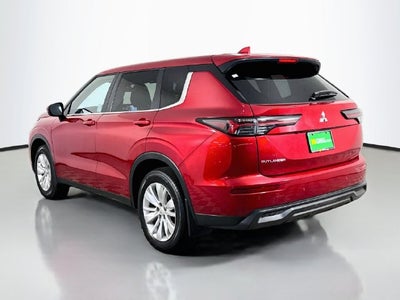 2026 Mitsubishi Outlander ES