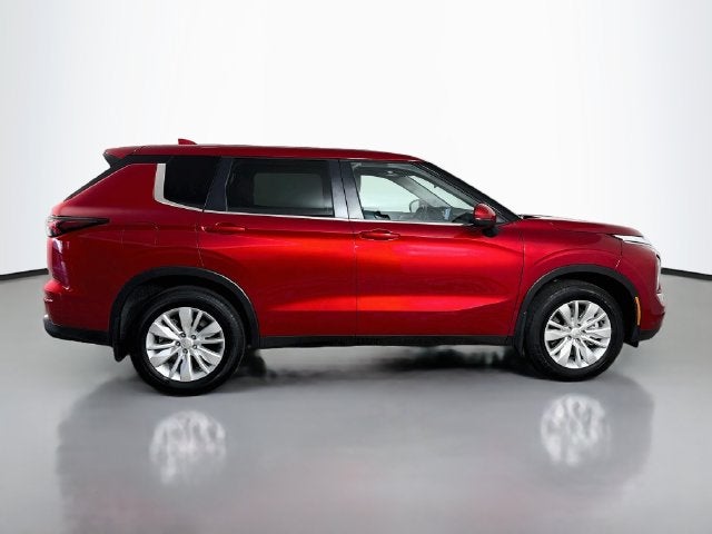 2026 Mitsubishi Outlander ES