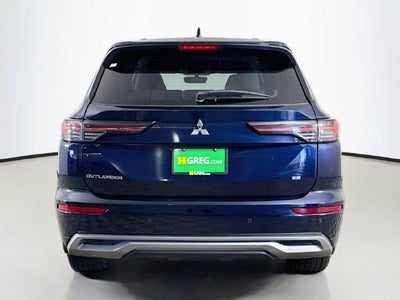 2025 Mitsubishi Outlander SE