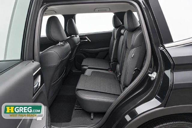2024 Mitsubishi Outlander SE Black Edition