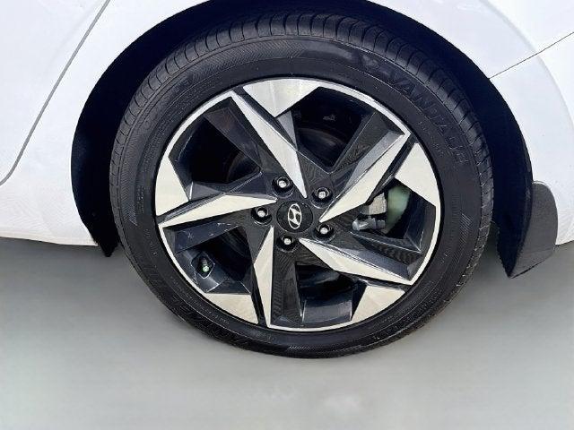 2022 Hyundai Elantra Hybrid Limited