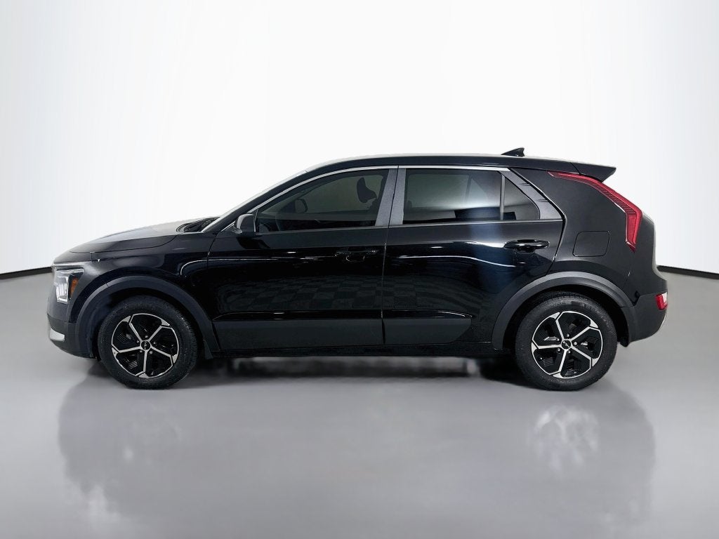 2023 Kia Niro LX