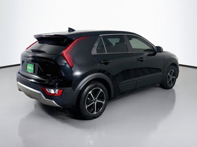 2023 Kia Niro LX