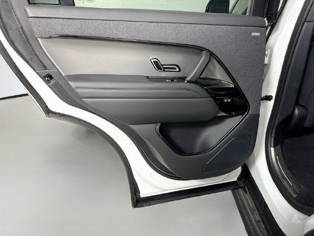 2023 Land Rover Range Rover Sport SE