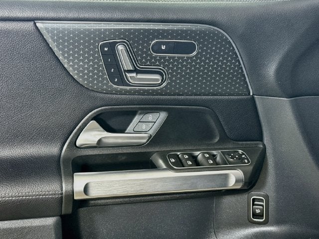 2024 Mercedes-Benz GLB GLB 250
