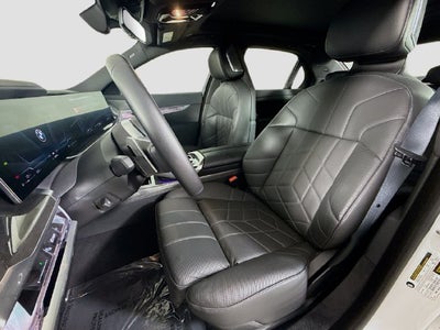 2025 BMW 7 Series 740i