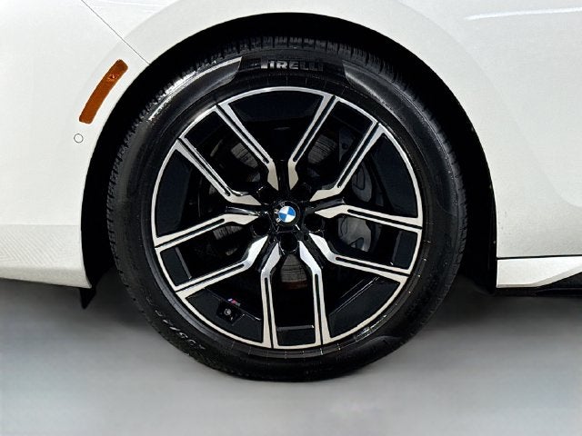 2025 BMW 7 Series 740i