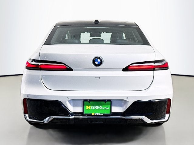 2025 BMW 7 Series 740i