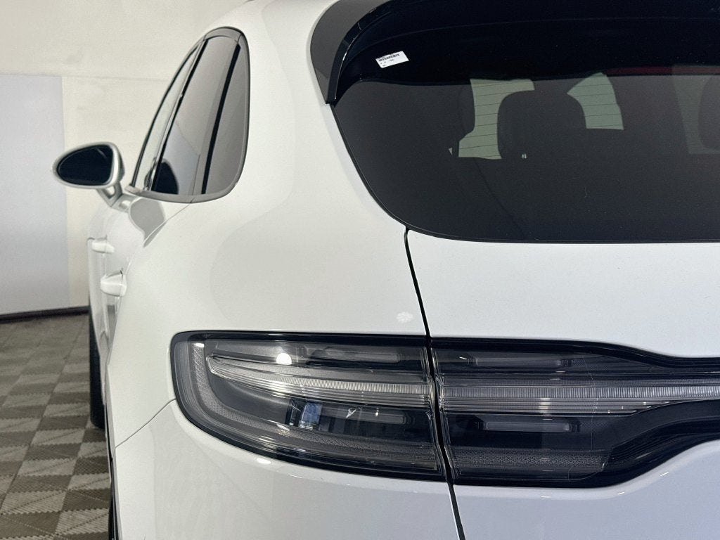 2023 Porsche Macan T