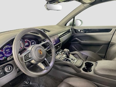 2023 Porsche Cayenne Base