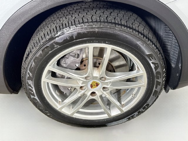 2023 Porsche Cayenne Base