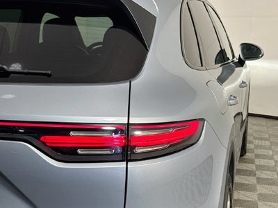 2023 Porsche Cayenne Base