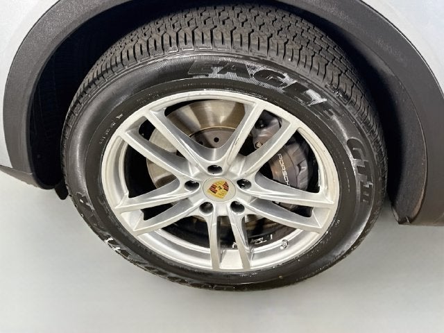 2023 Porsche Cayenne Base