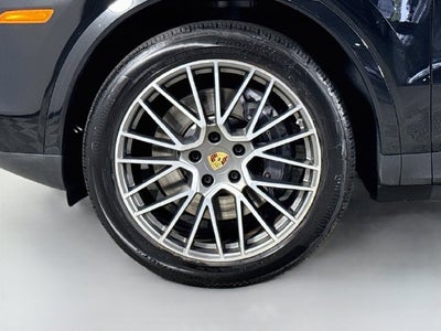 2023 Porsche Cayenne Platinum Edition