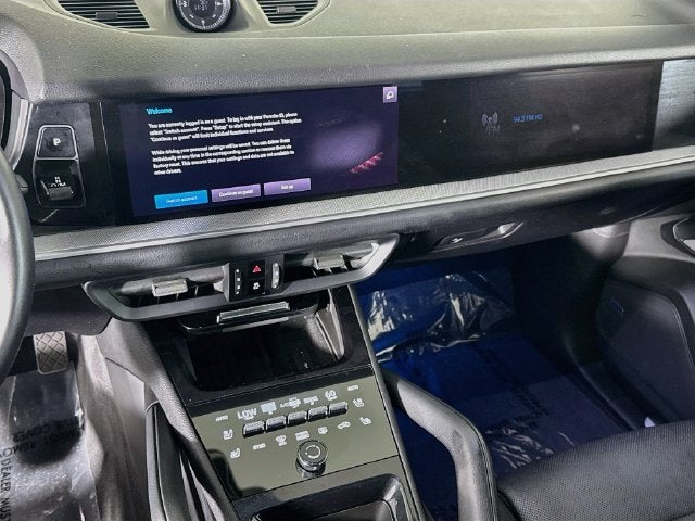 2024 Porsche Cayenne Base
