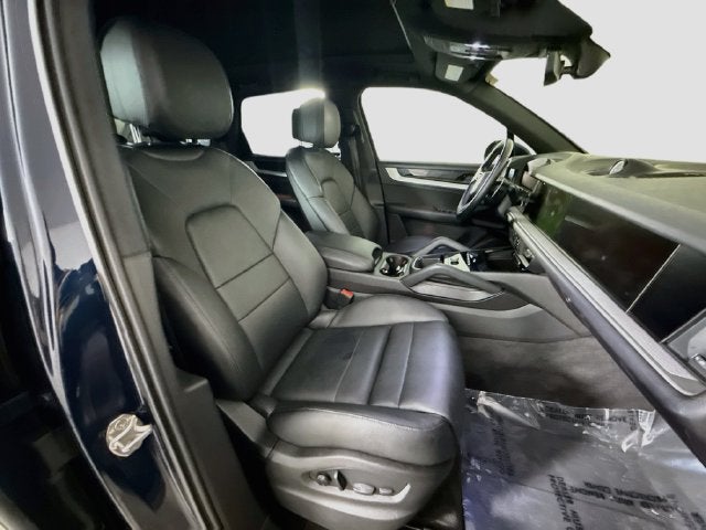 2024 Porsche Cayenne Base