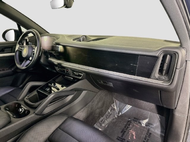 2024 Porsche Cayenne Base