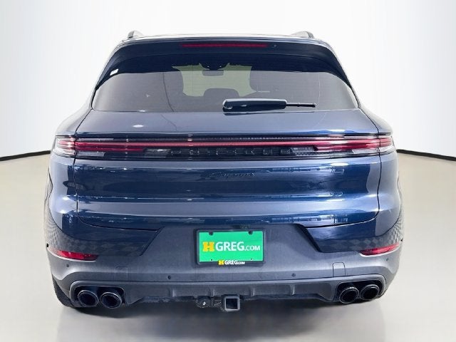2024 Porsche Cayenne Base