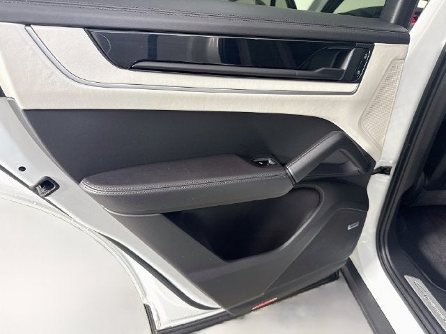 2024 Porsche Cayenne Coupe Base