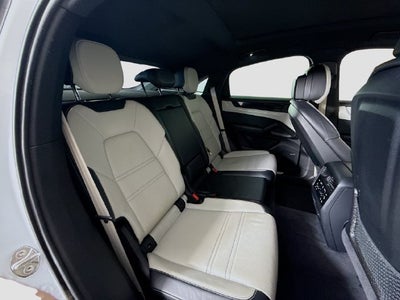 2024 Porsche Cayenne Coupe Base