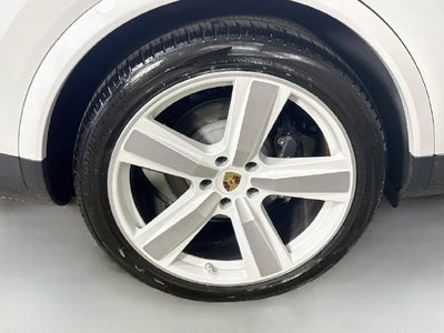 2024 Porsche Cayenne Coupe Base