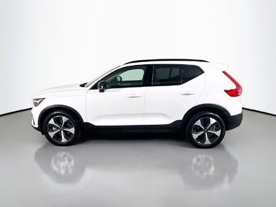 2026 Volvo XC40 B5 Plus