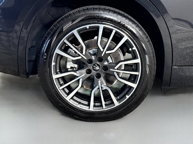 2025 Maserati Grecale Base