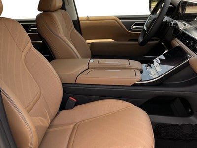 2027 INFINITI QX80 Luxe 2WD